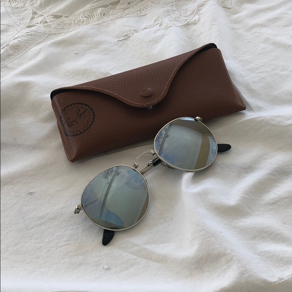 Ray-Ban Accessories - Ray-Ban folding silver mirror Sunglasses Ray-Ban Accessories - Ray-Ban folding silver mirror Sunglasses